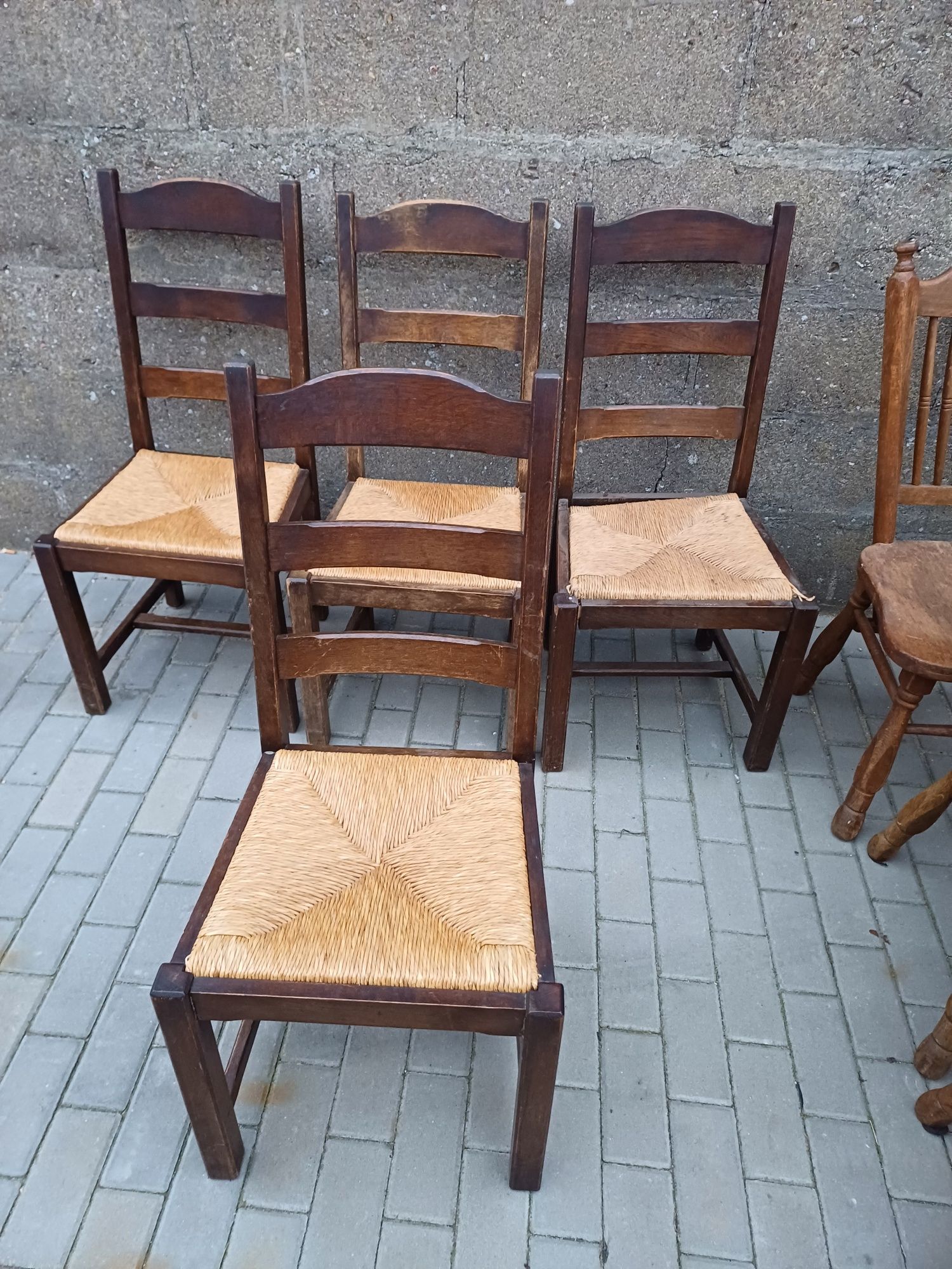 Komplet 4 krzeseł