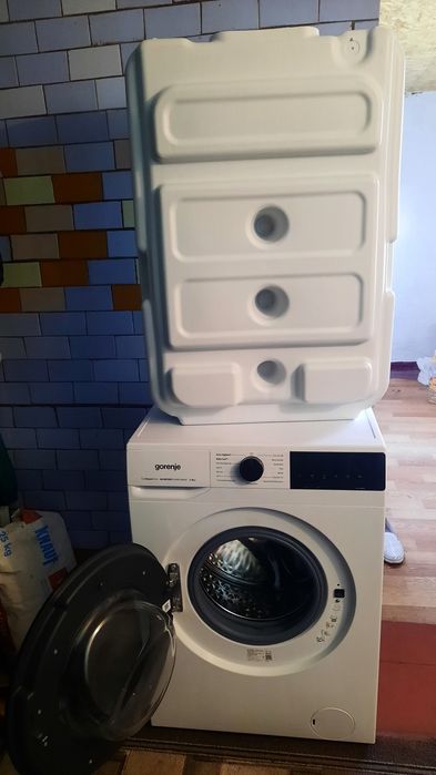 Пральна  машина з баком.