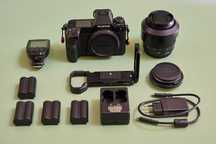 FUJIFILM GFX 50S II + GF35-70mm f/4.5-5.6 WR Kit mais assessórios