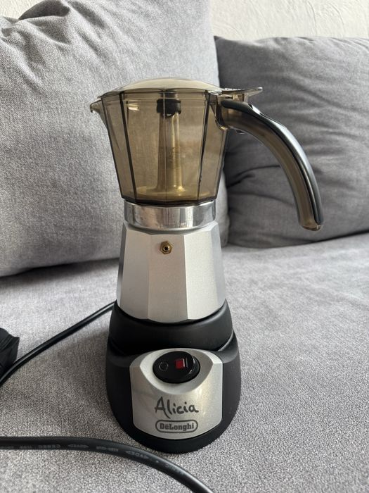 De'Longhi Alicia EMKM гейзерна кавоварка