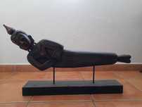 Estátua de Madeira (Ásia)