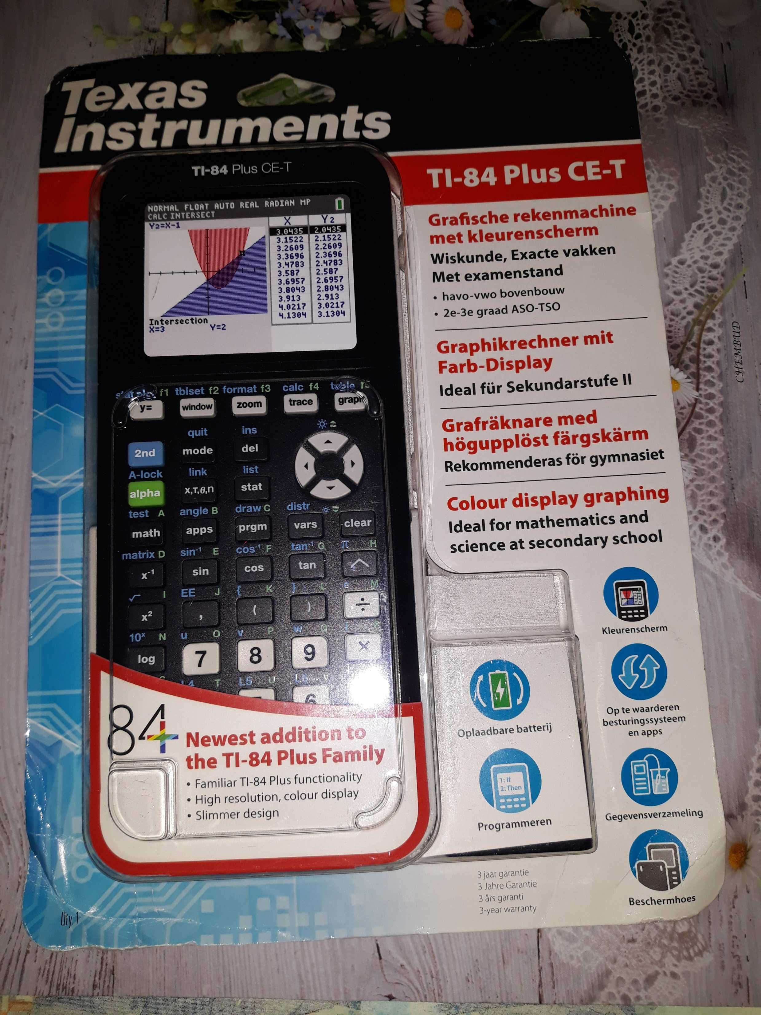 Калькулятор графічний Texas Instruments TI-84 Plus CE-T Python