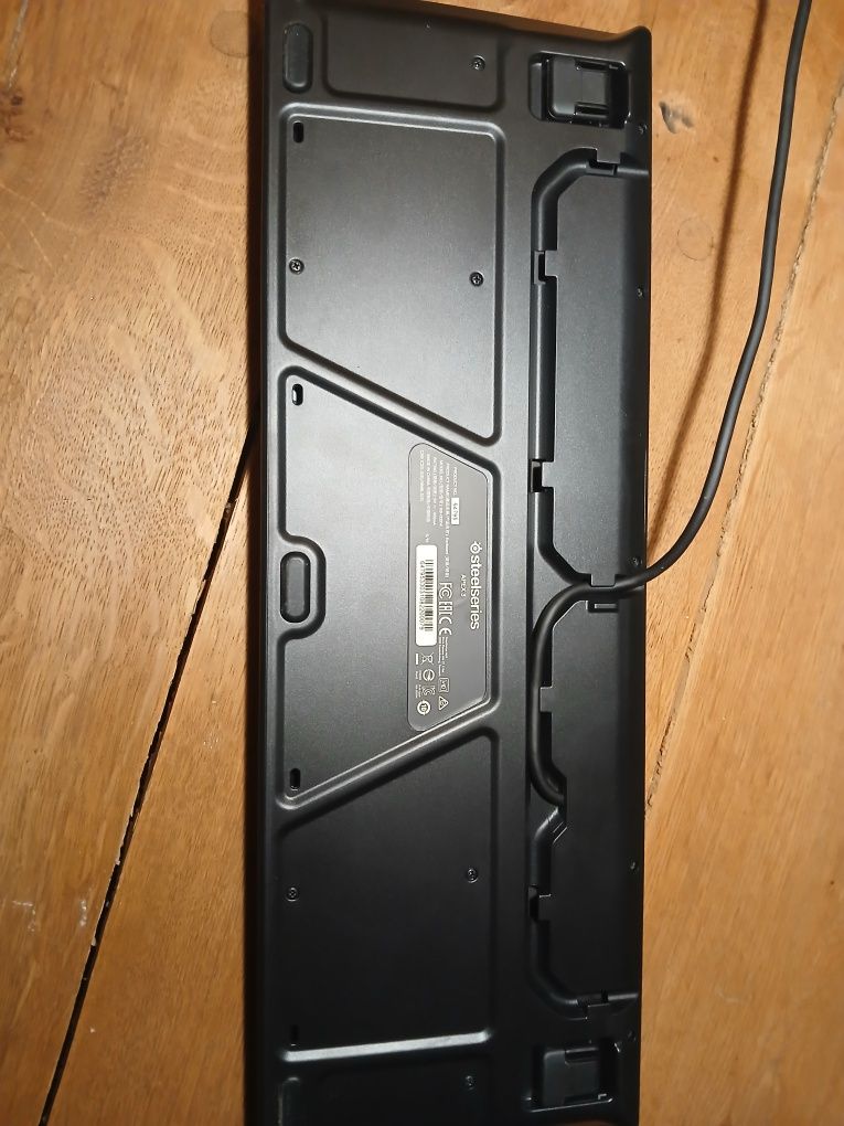 Klawiatura SteelSeries Apex 3 – używana, sprawna