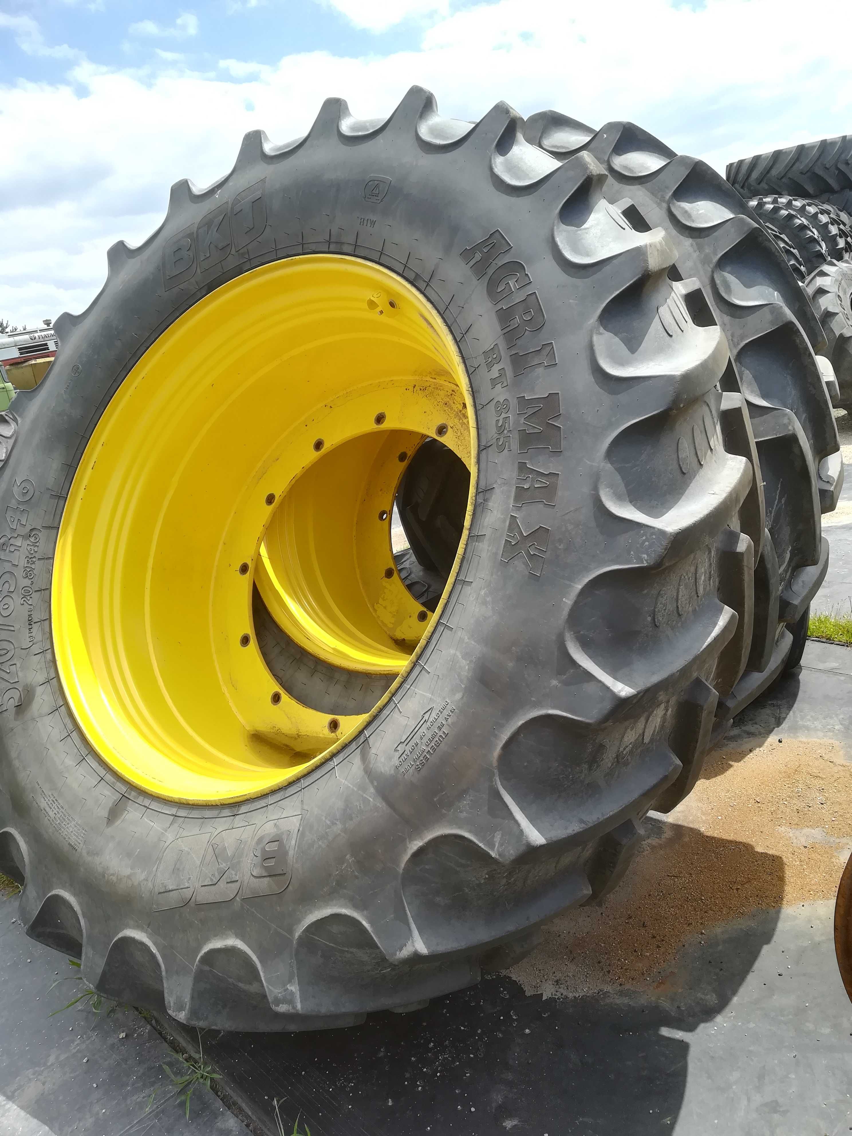 Koła wąskie John Deere 7R kukurydza 2.25m