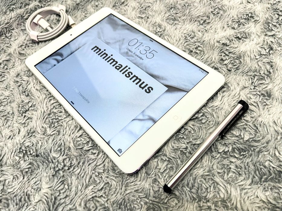 IPad Mini 1 (16 gb) wi-fi + стилус! A1432