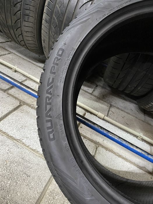Всесезонні шини 245/40 R18 (97Y) VREDESTEIN