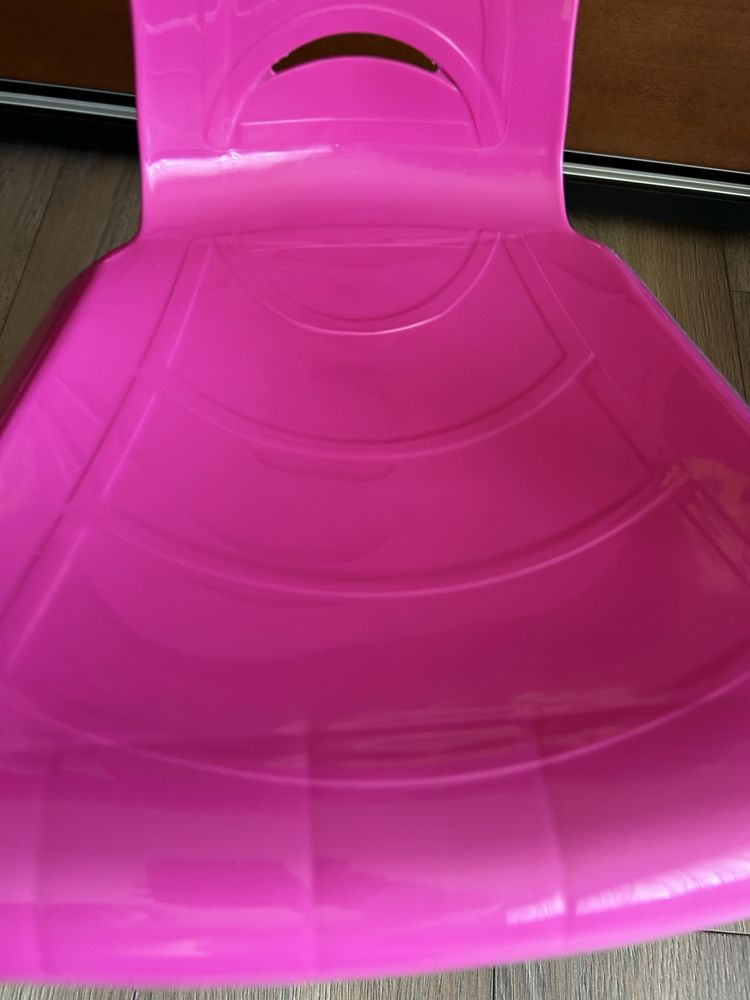 Krzesło plastikowe dla dziecka