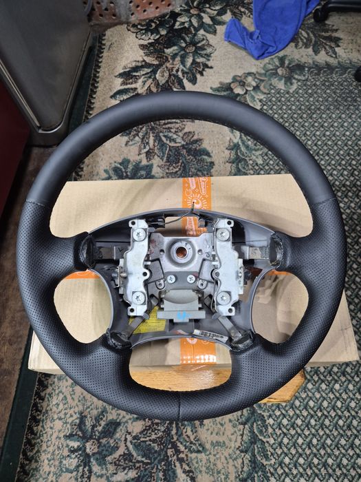 Hyundai tucson  JM руль