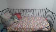 Cama em ferro com colchão