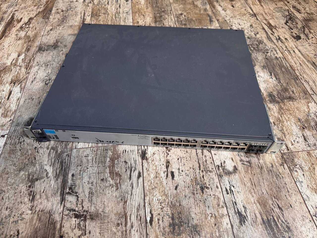 Switch PROCURVE 2910al-24 24x1GB 4xSFP J9145A rack 19" 1U 24 porty