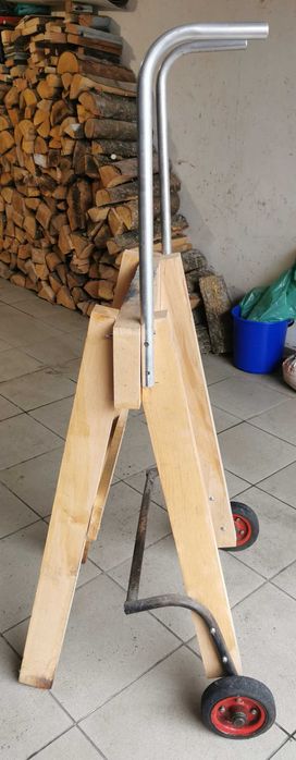 Wózek stojak do silnika zaburtowego