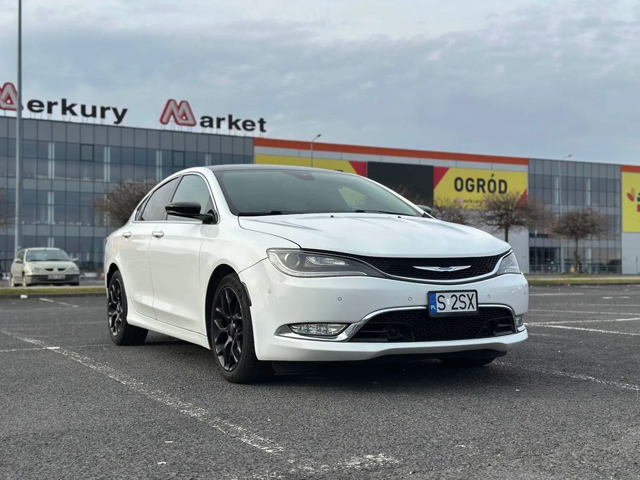 Chrysler 200 Chrysler 200C 3.6 - Najbogatsza wersja wyposażenia, limuzyna 300KM