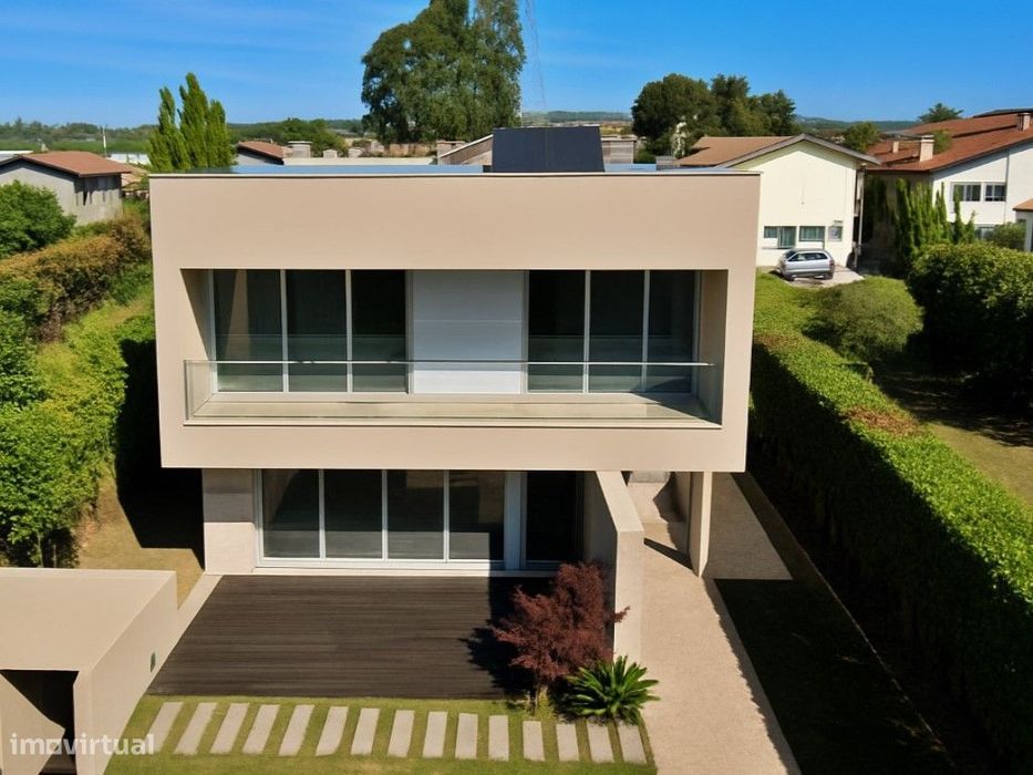 Moradia de luxo no centro da Trofa