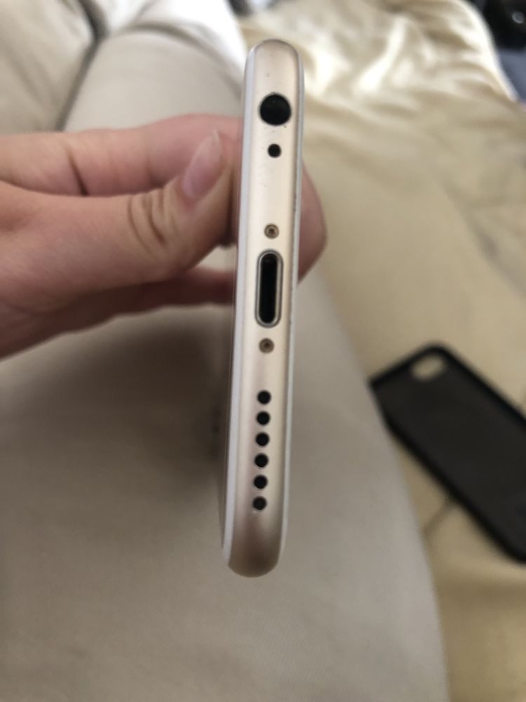 iPhone 6s złoty