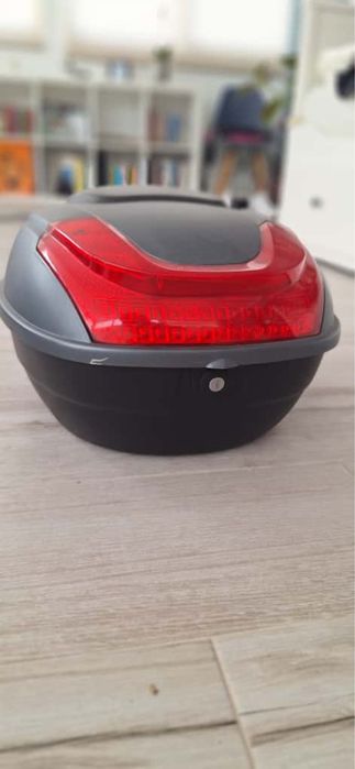 Top Case scooter