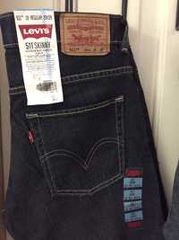 Джинсы Levis