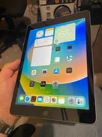 Apple iPad 6generwcji A1893 32GB WiFi. Stan bdb 100%