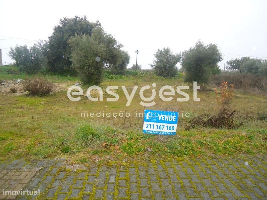 Lote 10 - Terreno Urbano para construção de Moradia Geminada.