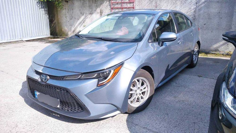 Оренда авто Toyota Corolla для особистого використання та під таксі.