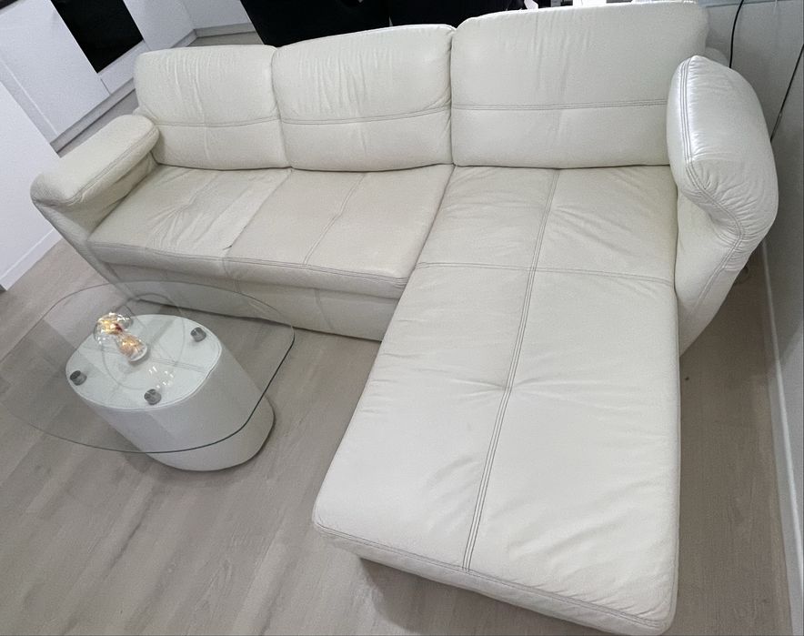 Narożnik ze skóry Etap Sofa z funkcją spania ze stolikiem