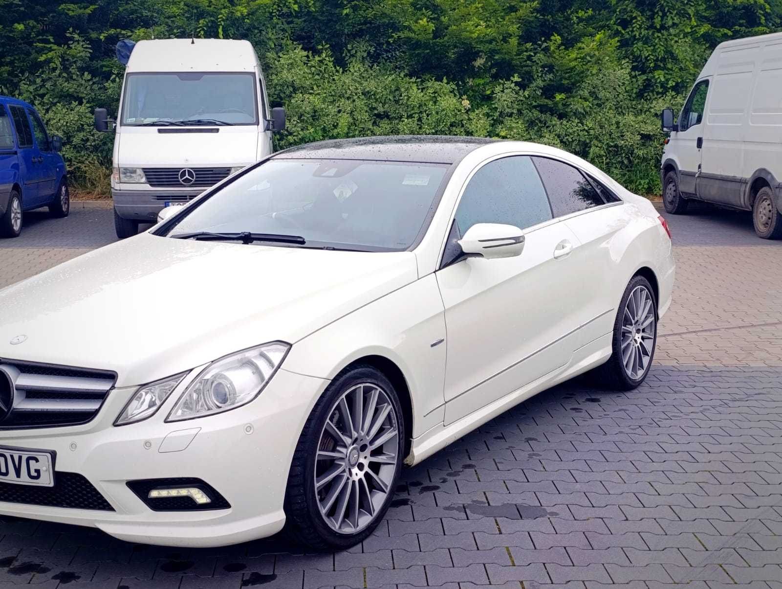 Anglik Mercedesa E w207 coupe AMG 350d 3.0 V6 231KM automat 2009r