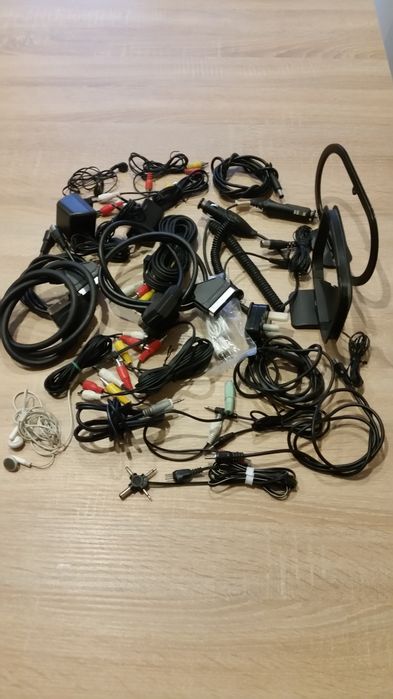 Kabel przewód połączeniowy.