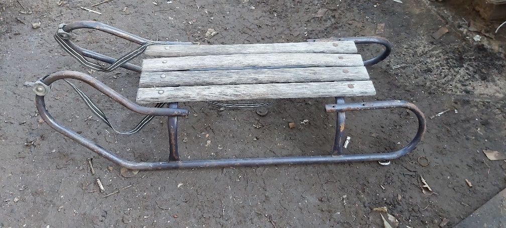 Sanki  zimowe dla dzieci