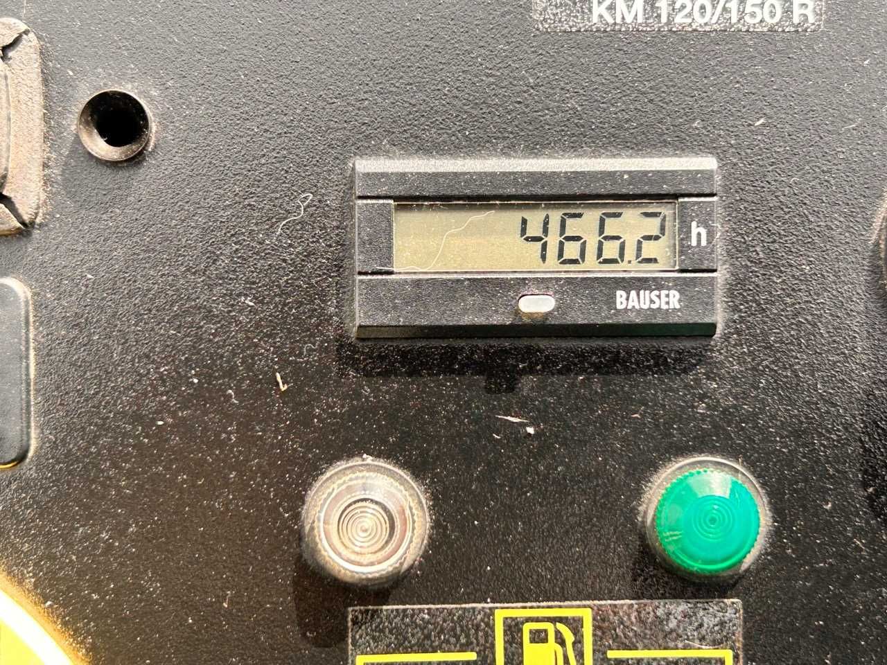 zamiatarka przemysłowa Karcher KM 120/150 R LPG 2015r