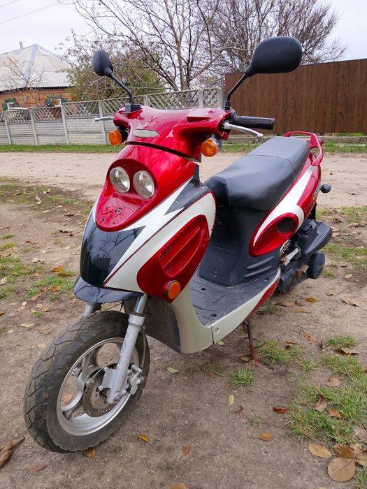 Скутер 150куб. в гарному стані