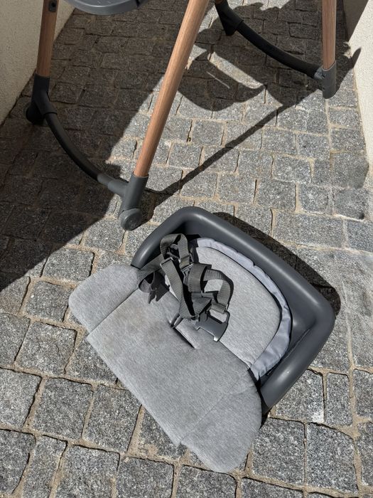 Maxi Cosi Cadeira de refeiçao Minla