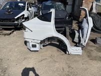 Задня права чверть Tesla Model X 2022 plaid
