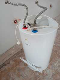 Elektryczny ogrzewacz wody 40 l.