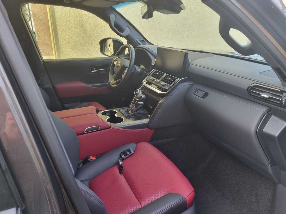 TOYOTA Land Cruiser 300 GR Sport 3.3D