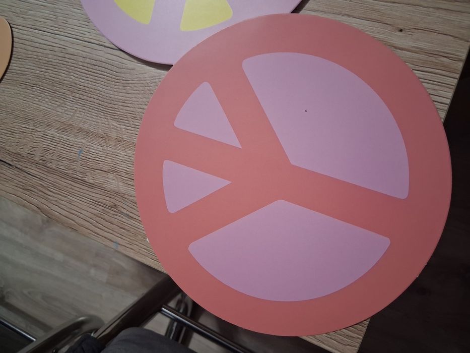 Elementy rekwizyty dekoracyjne lub antystresowe