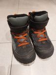 Buty zimowe turystyczne dla dzieci Quechua SH500 Warm wodoodporne r.32