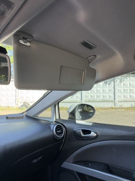Seat Leon 2010, 1.6 бензин (BSE), комплектація Style