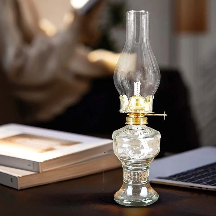 Klasyczna lampa naftowa 32cm szklana z regulowanym płomieniem l-555