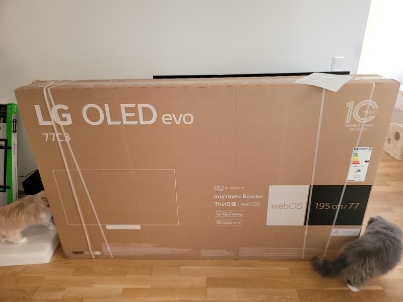 TV LG OLED 77 C3 Nova na Caixa