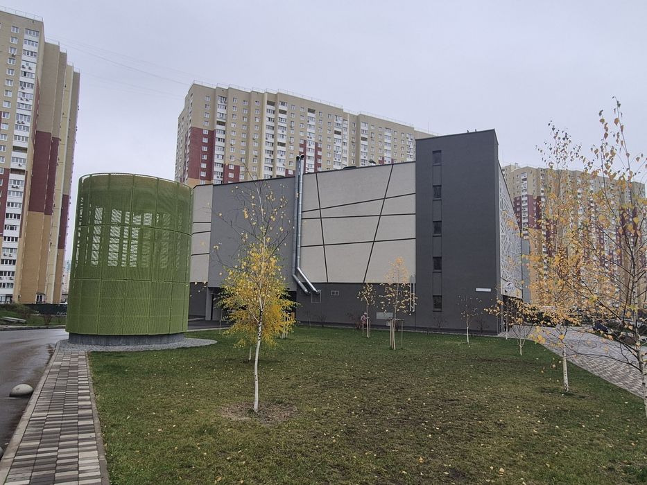 Продам мото паркінг. Олеся, 2.