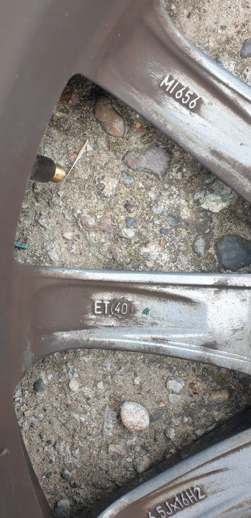 Felgi aluminiowe 6,5J16H2 ET 40