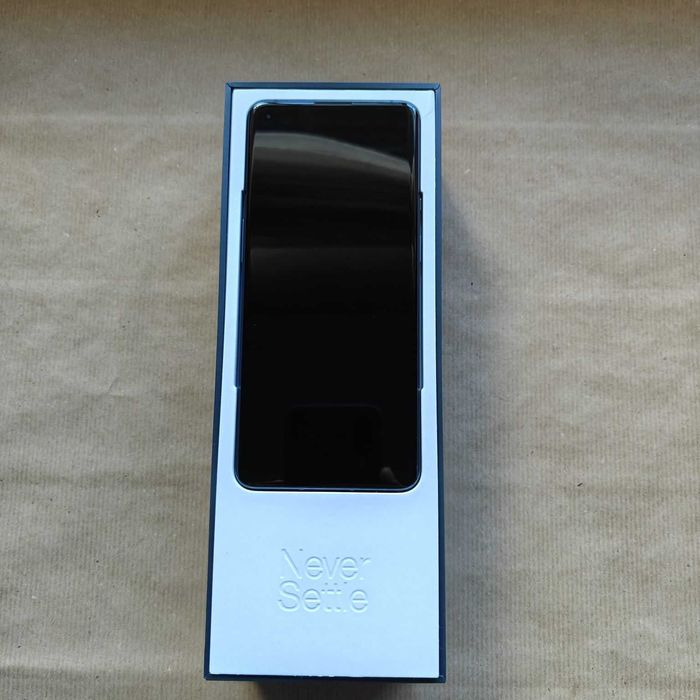 Oneplus 9 pro com caixa