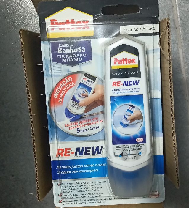 Pattex Silicone Especial de Facil Aplicação para juntas de casa banho