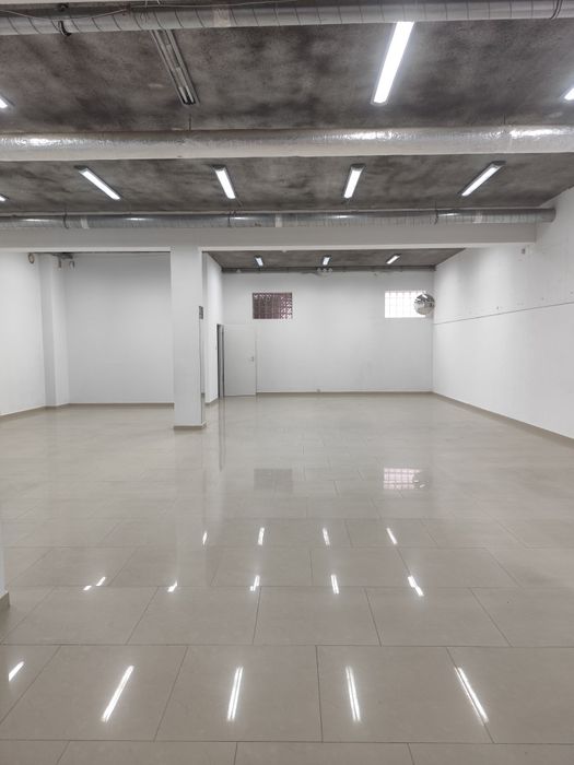 Lokal handlowo biurowo usługowy 140m2