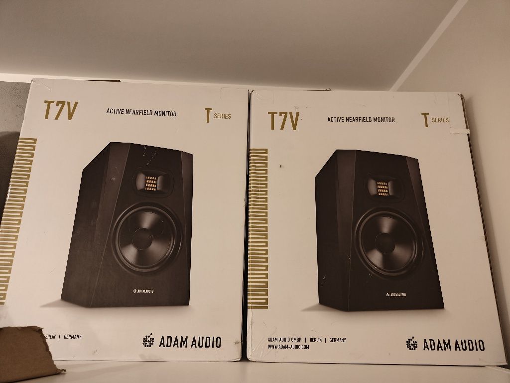 monitory Adam Audio T7V ze statywami DNA