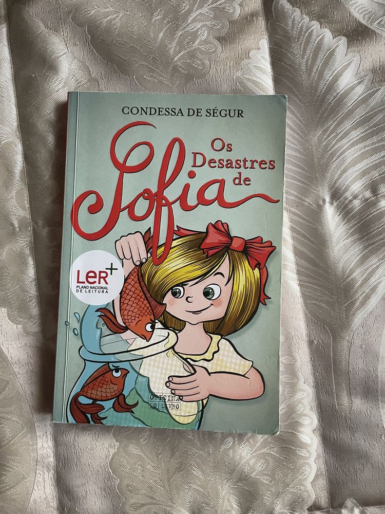 3 livros as Gémeas e os desastres de Sofia