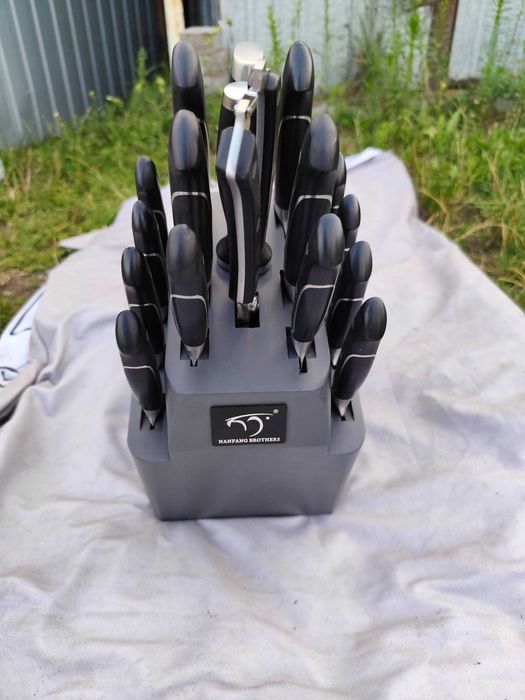 Zestaw noży Nanfang Brothers 17 szt. ze stali damasceńskiej