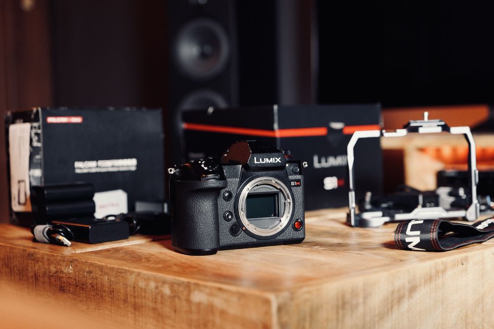 Lumix S1H - 4 akumulatory Panasonic oryginalne - klatka