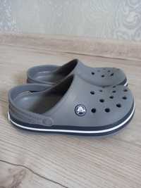 Продам детские шлепанцы Crocs