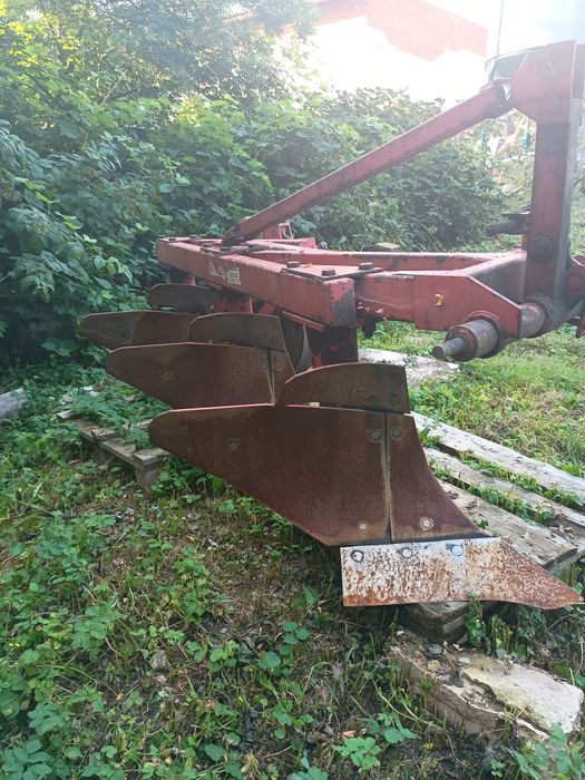 Pług 3 skibowy Akpil