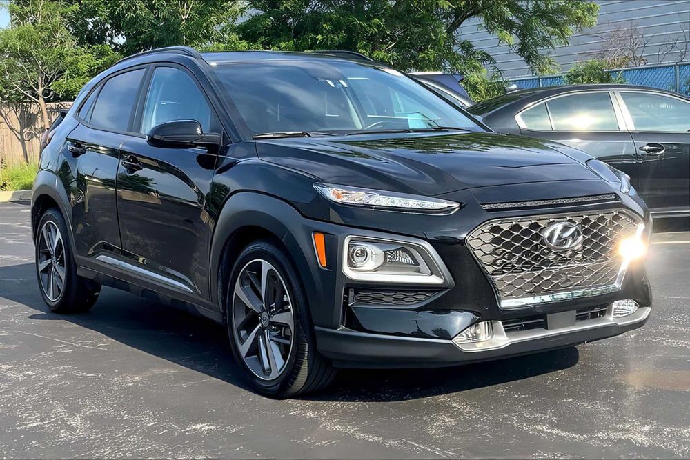 Hyundai Kona      2021